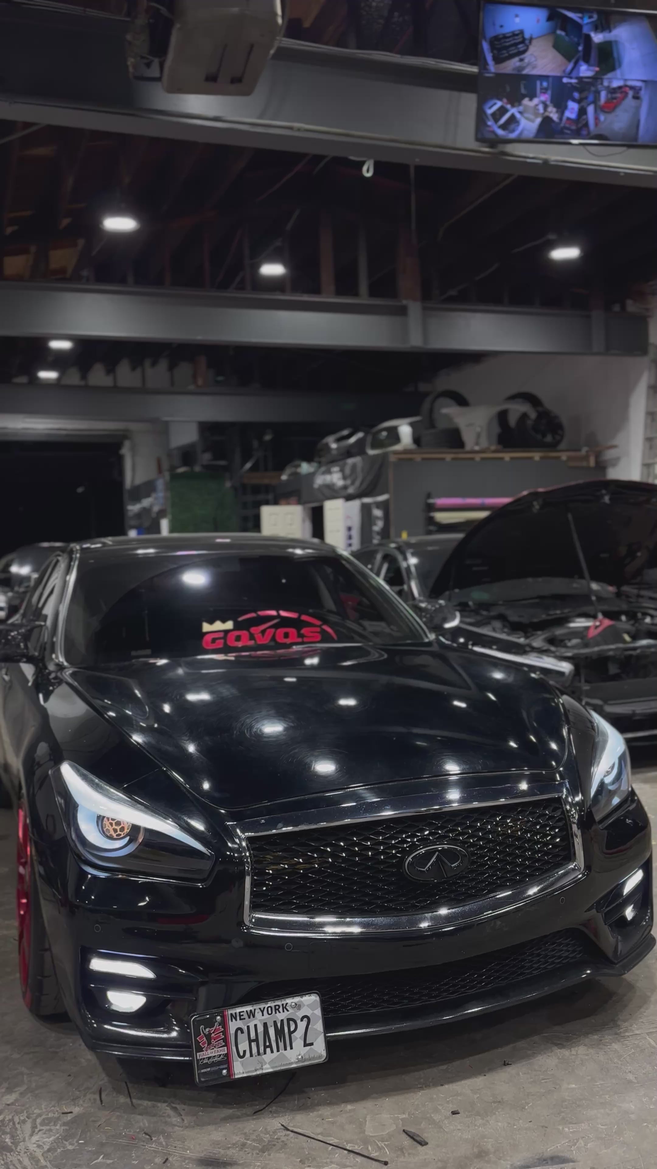 RGBW Flow Infiniti Q70/M37 Headlights